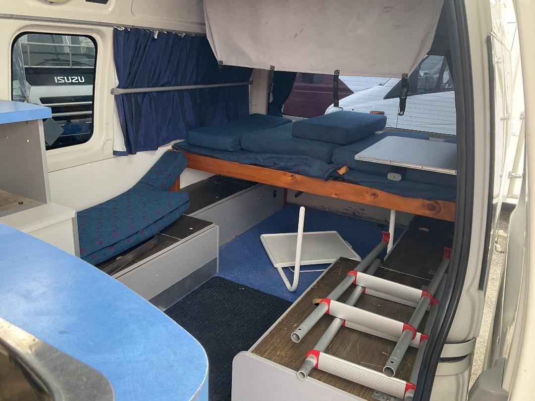 Photo '20' of Toyota Hiace 3.0DT ZX 4A 3 SEAT Van