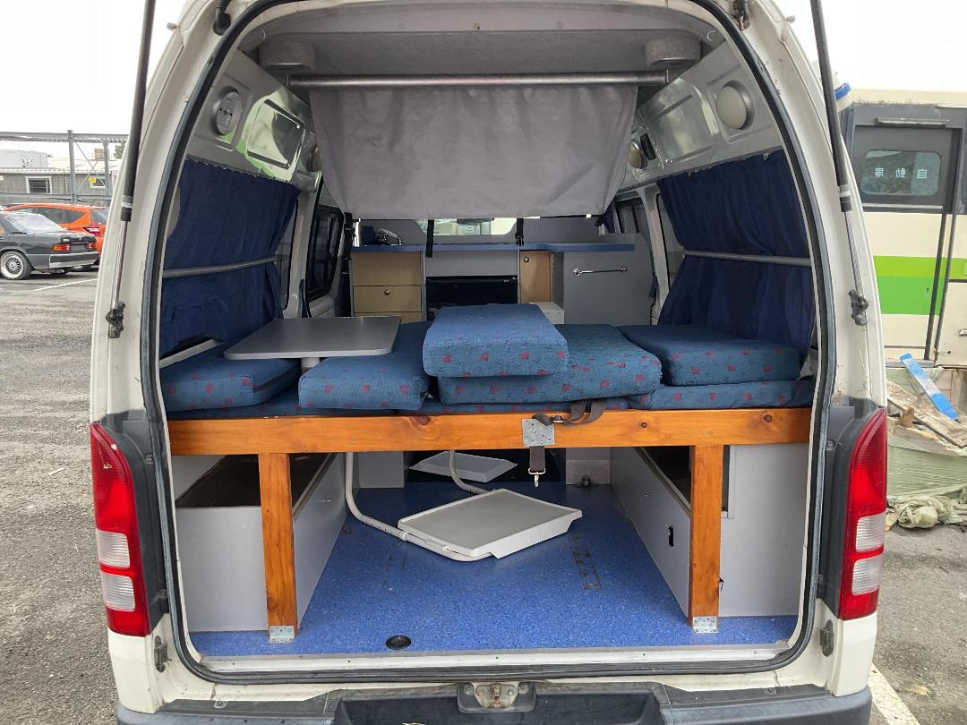 Photo '22' of Toyota Hiace 3.0DT ZX 4A 3 SEAT Van