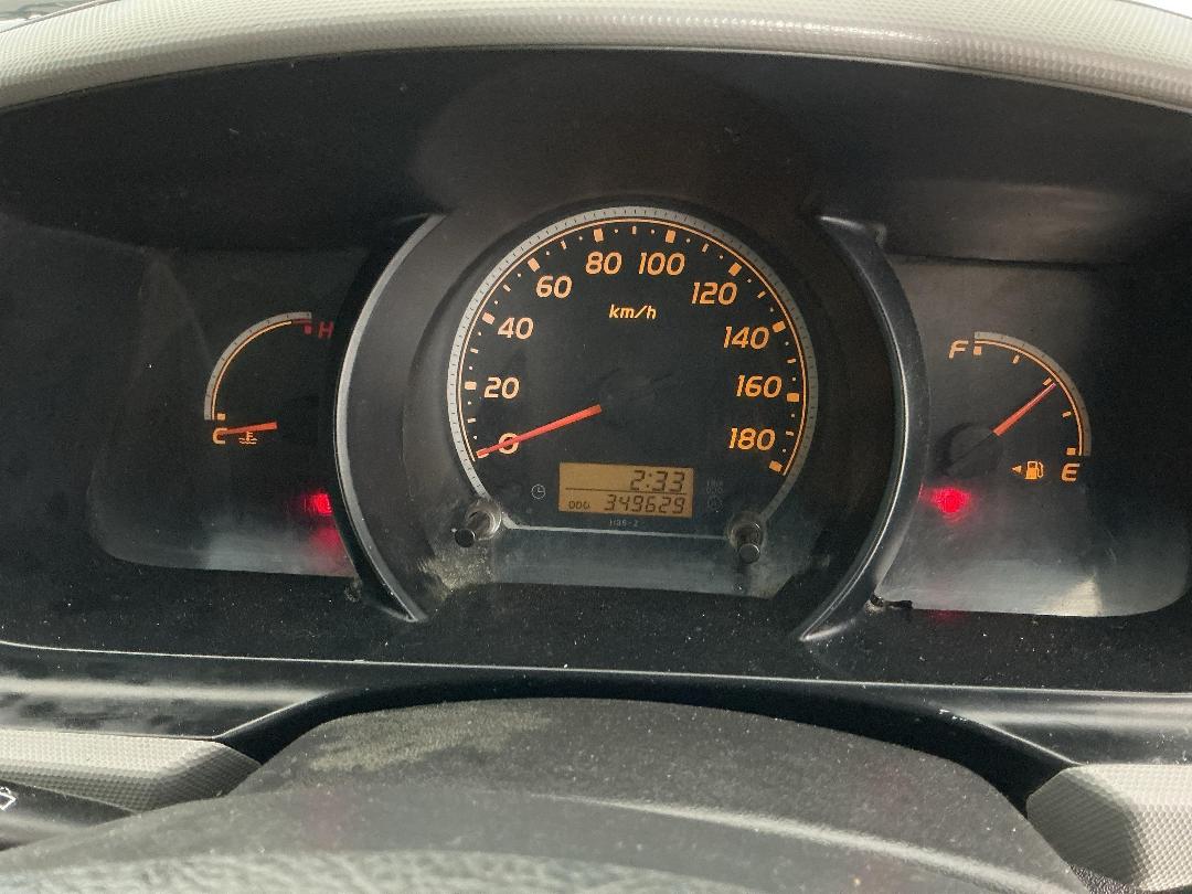 Photo '20' of Toyota Hiace Photo '20' of Toyota Hiace