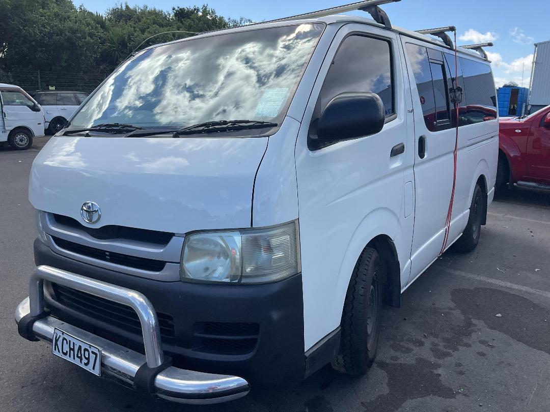 Photo '2' of Toyota Hiace T ZL
