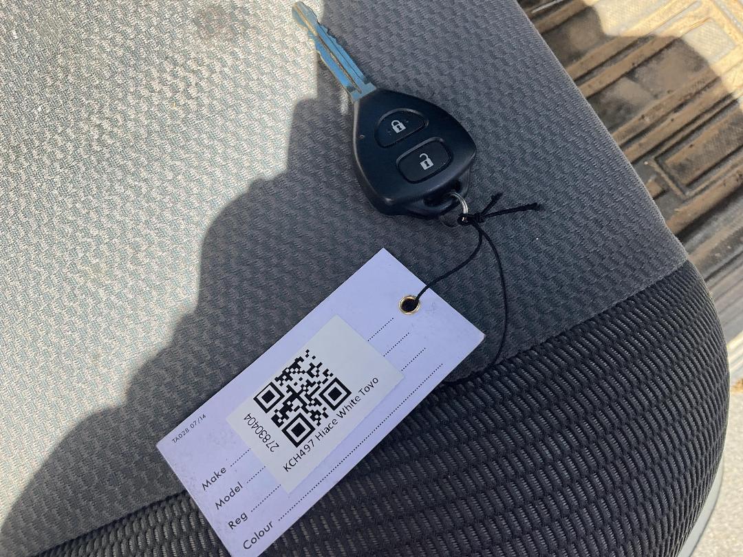 Photo '13' of Toyota Hiace T ZL