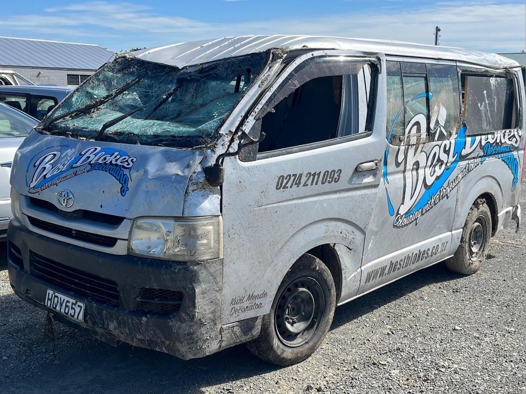 Photo '2' of Toyota Hiace Photo '2' of Toyota Hiace