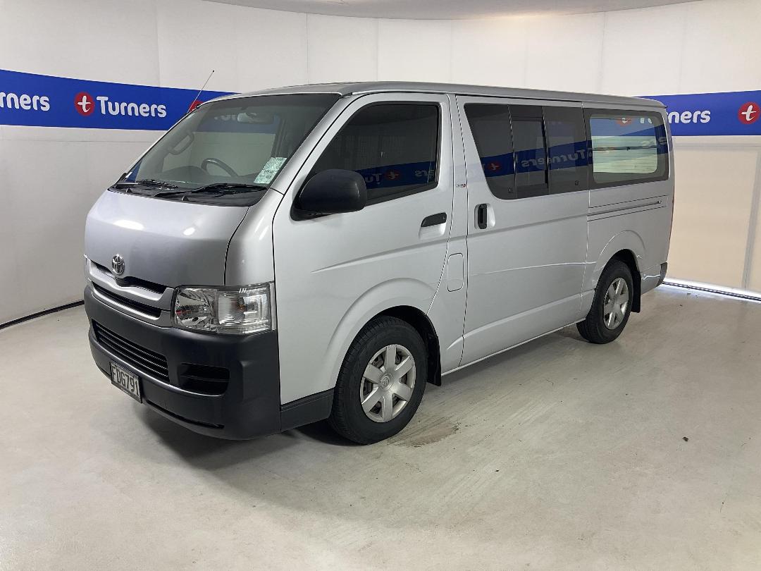 Photo '4' of Toyota Hiace
