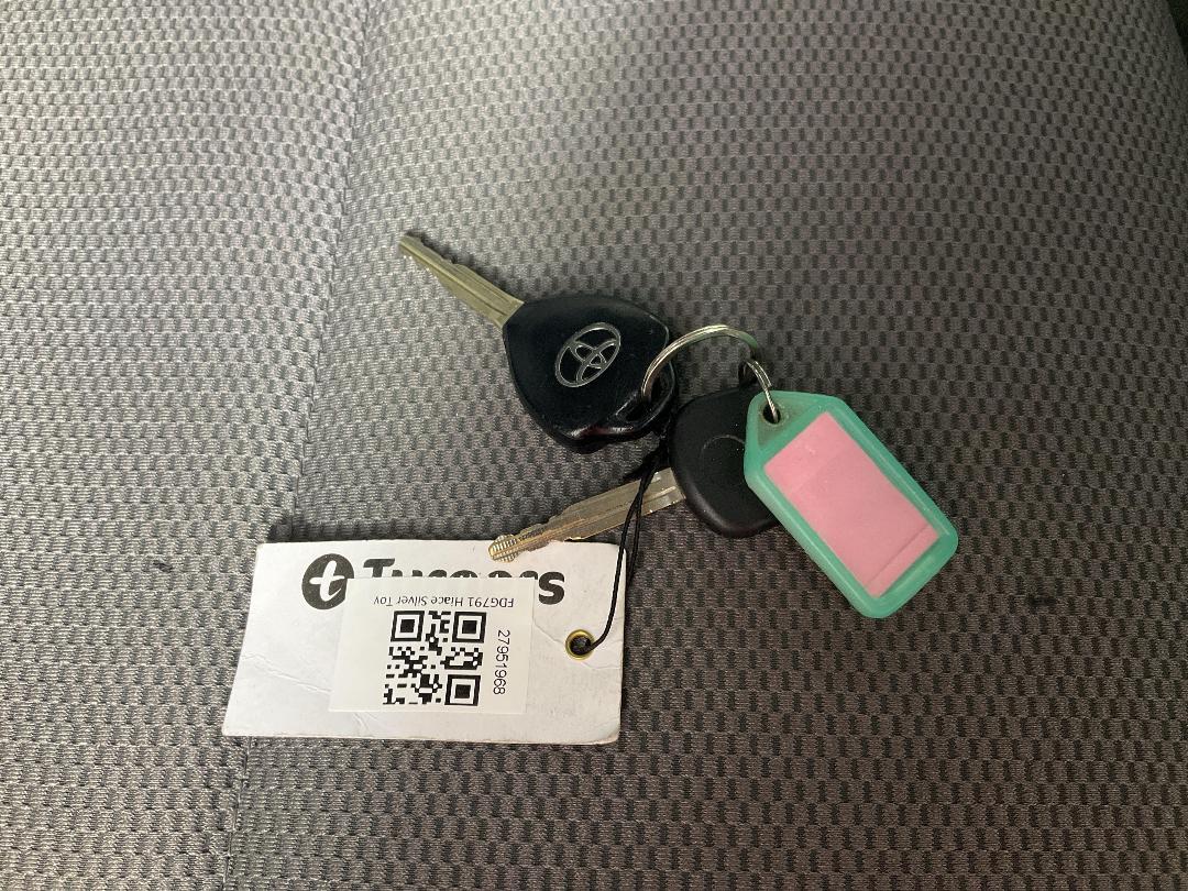 Photo '22' of Toyota Hiace