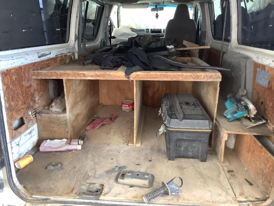 Photo '10' of Toyota Hiace