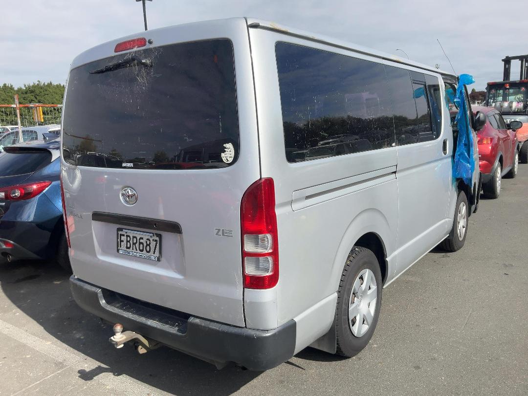 Photo '4' of Toyota Hiace T ZL
