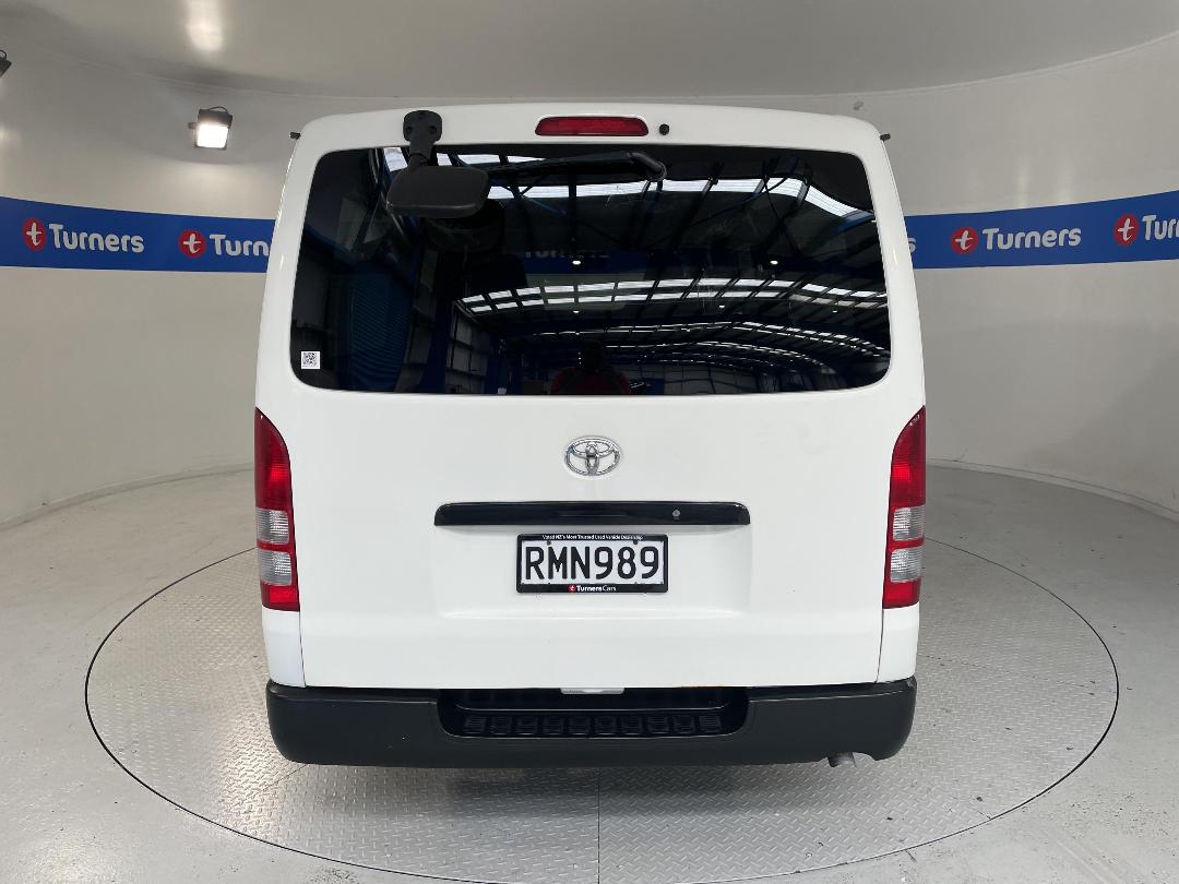 Photo '6' of Toyota Hiace