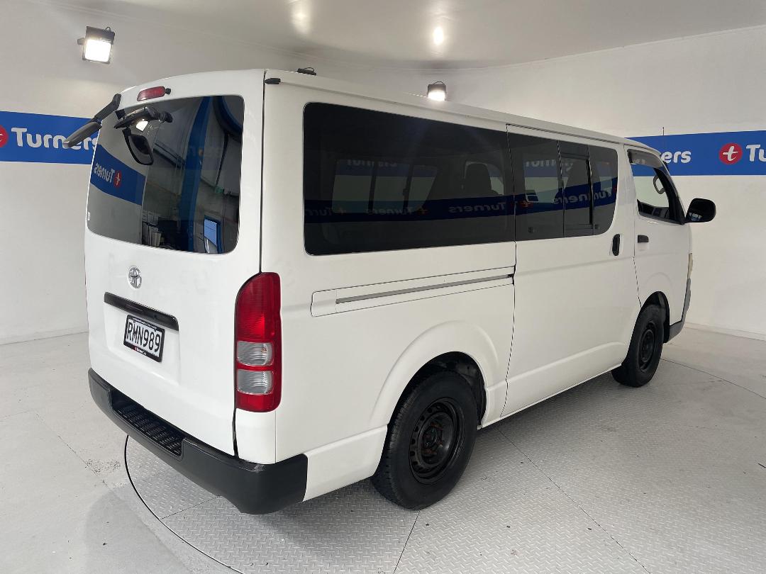 Photo '7' of Toyota Hiace