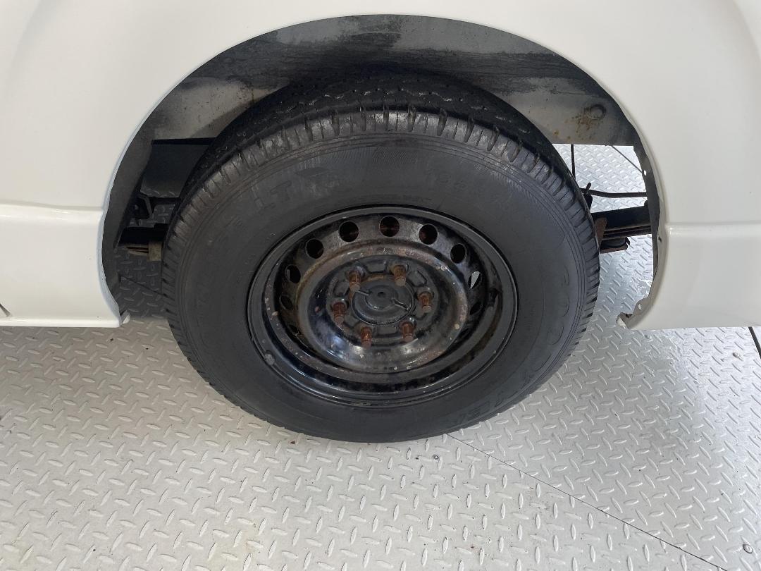 Photo '11' of Toyota Hiace