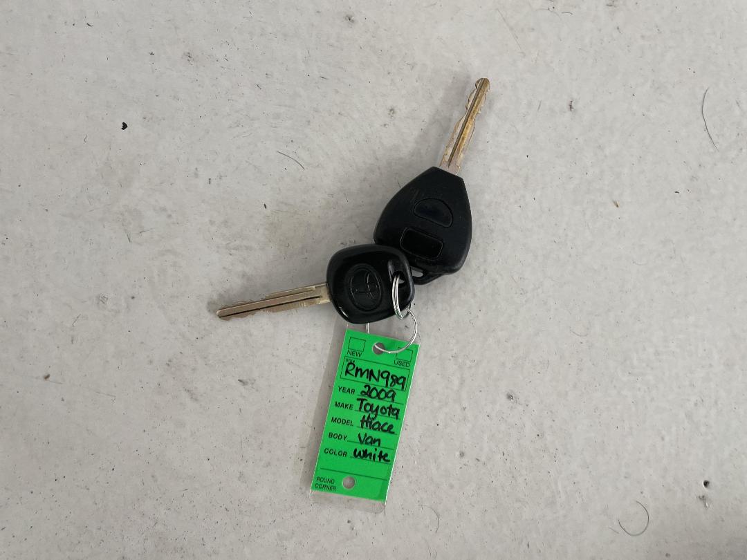 Photo '21' of Toyota Hiace