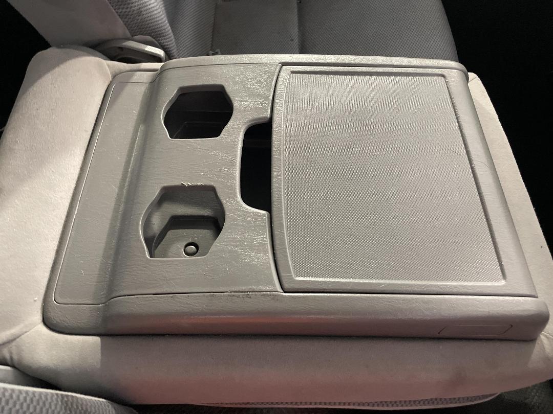 Photo '27' of Toyota Hiace