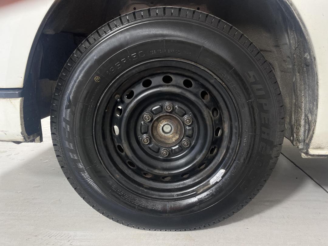 Photo '10' of Toyota Hiace Photo '10' of Toyota Hiace