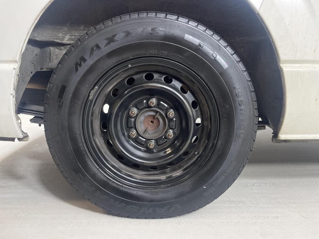 Photo '12' of Toyota Hiace Photo '12' of Toyota Hiace