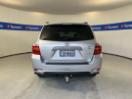 Thumbnail '6' of Toyota Highlander Thumbnail '6' of Toyota Highlander