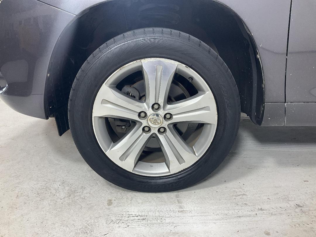 Photo '10' of Toyota Highlander