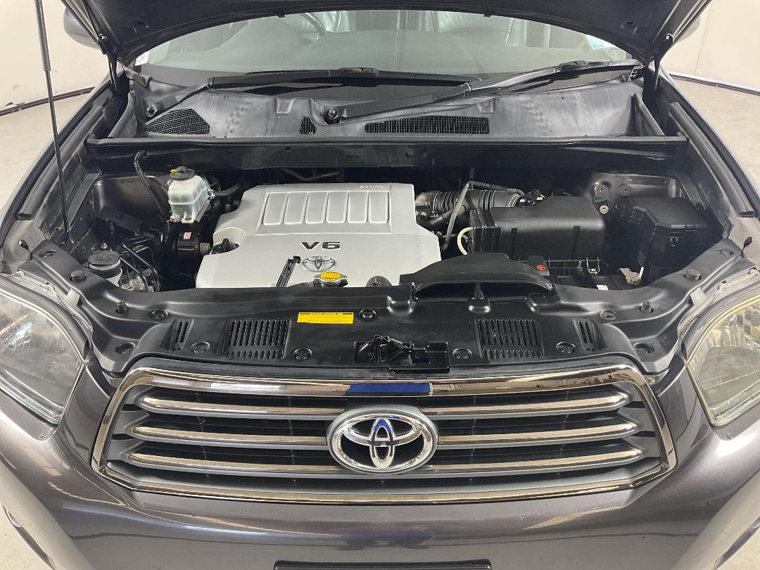 Photo '13' of Toyota Highlander