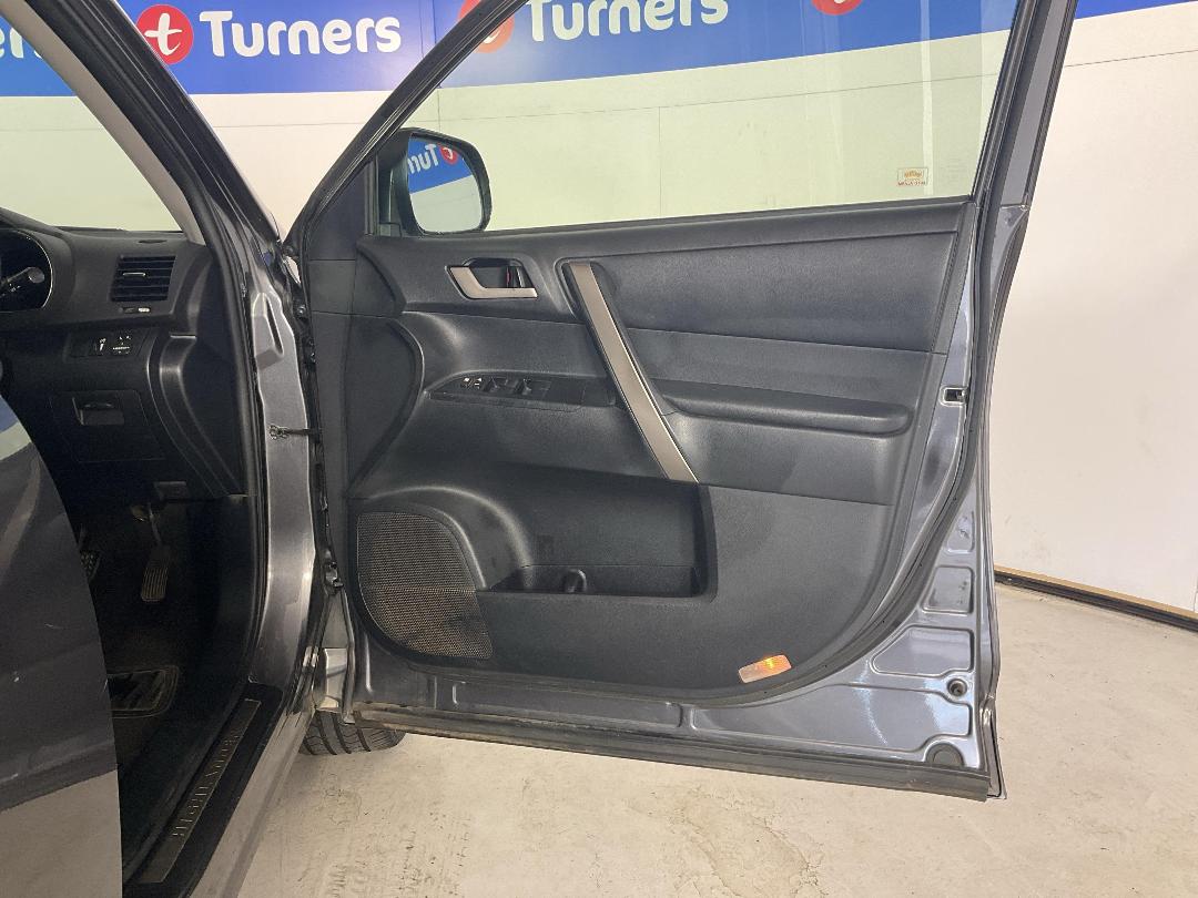 Photo '15' of Toyota Highlander