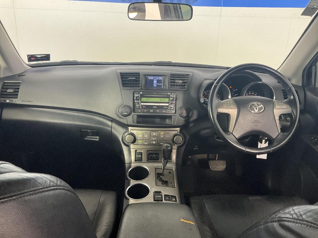 Photo '17' of Toyota Highlander