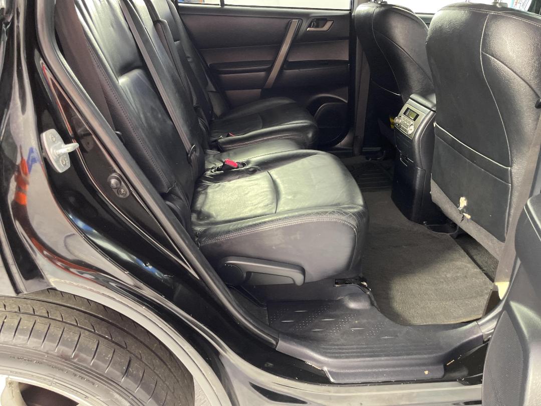 Photo '20' of Toyota Highlander