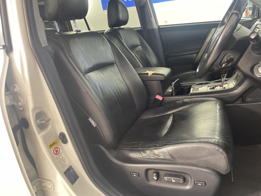 Photo '16' of Toyota Highlander