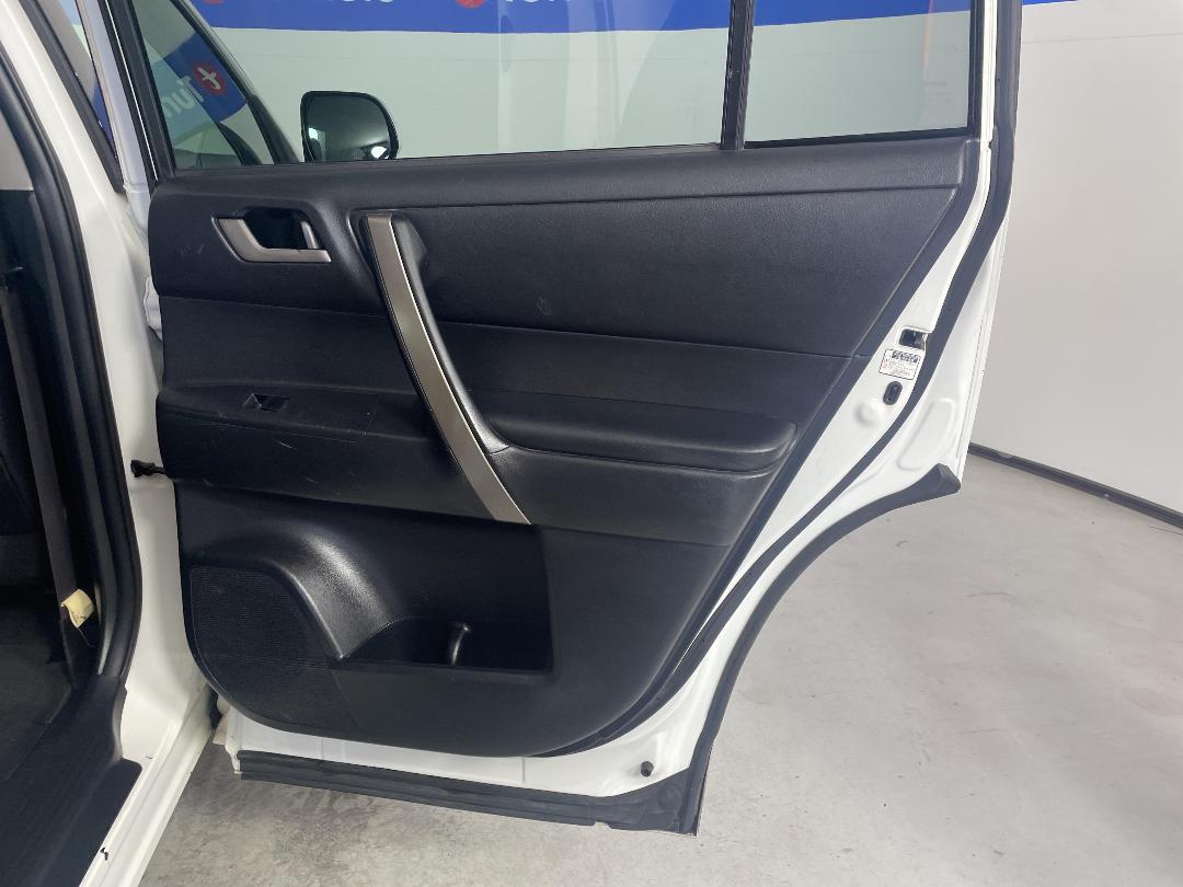 Photo '19' of Toyota Highlander