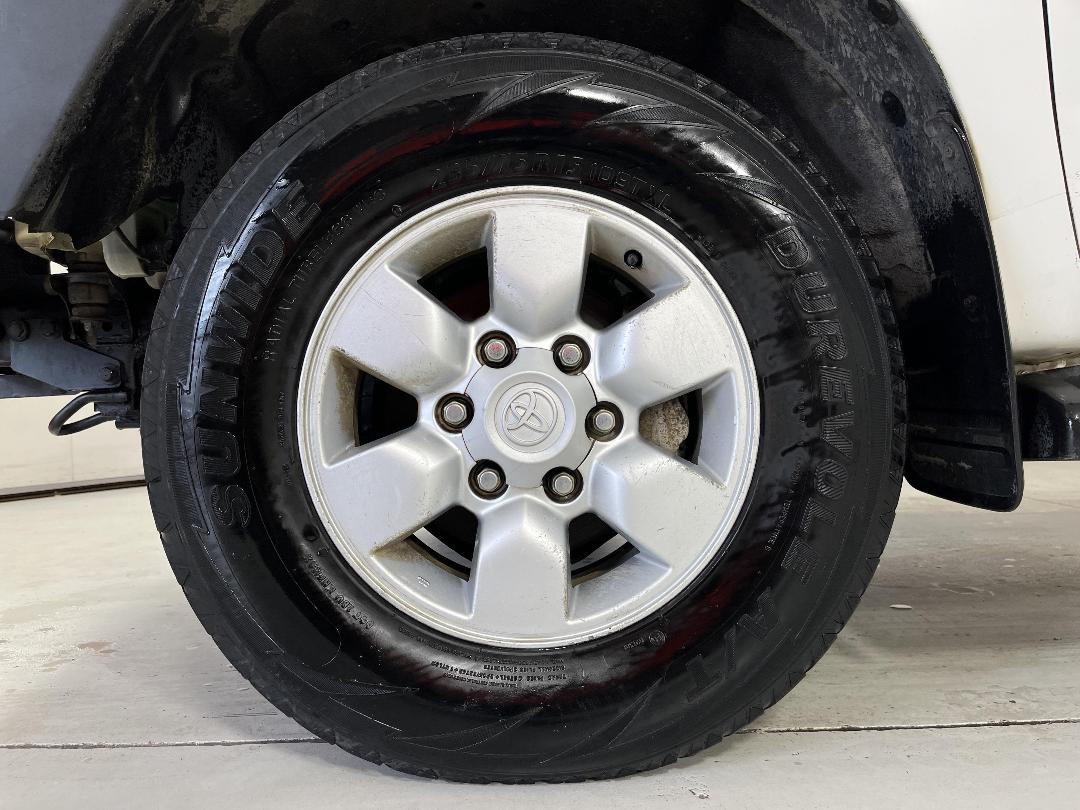 Photo '10' of Toyota Hilux Photo '10' of Toyota Hilux