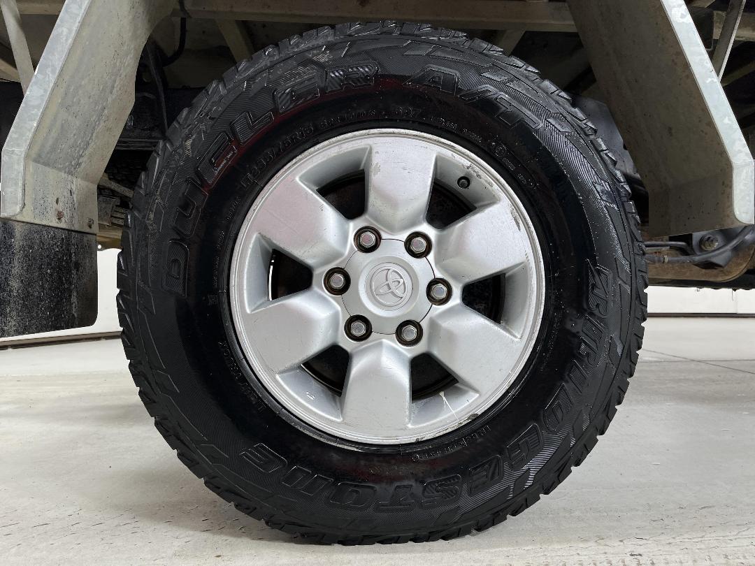 Photo '12' of Toyota Hilux Photo '12' of Toyota Hilux