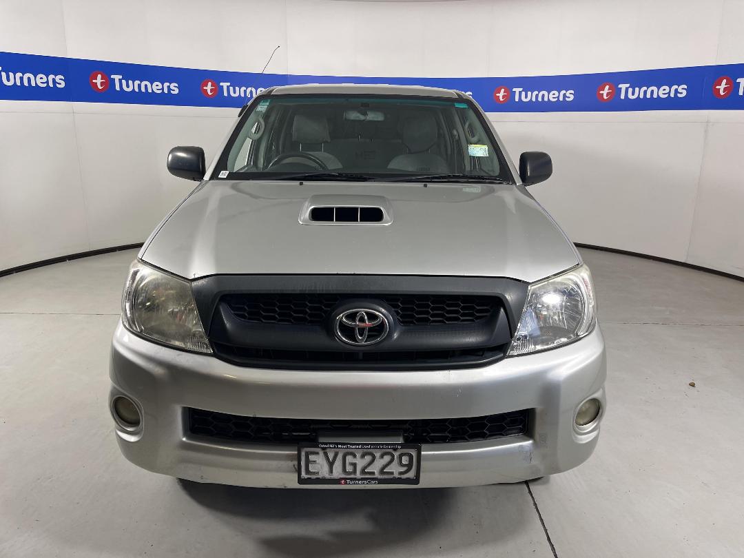 Photo '2' of Toyota Hilux