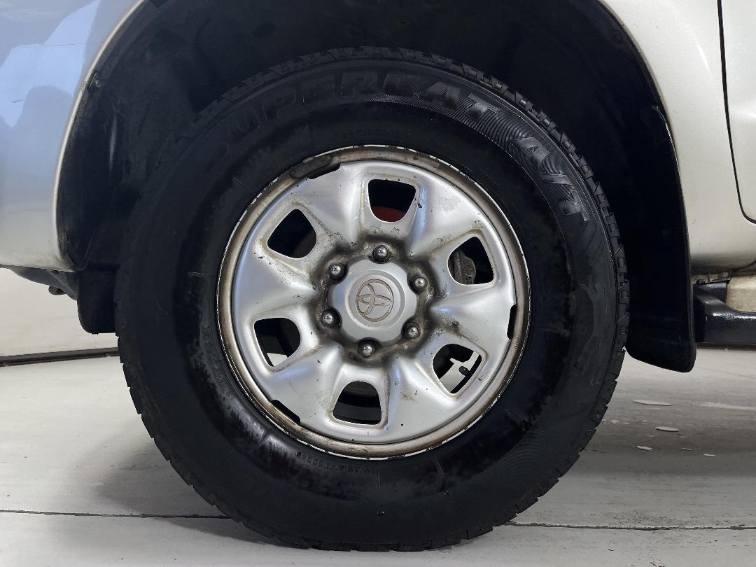 Photo '10' of Toyota Hilux