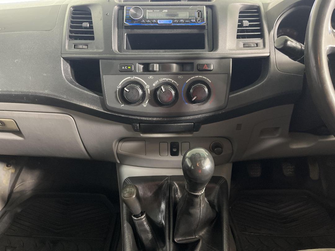 Photo '18' of Toyota Hilux