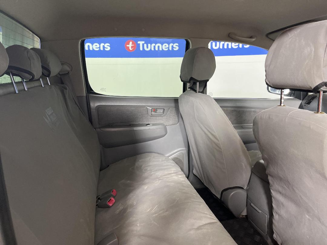 Photo '20' of Toyota Hilux