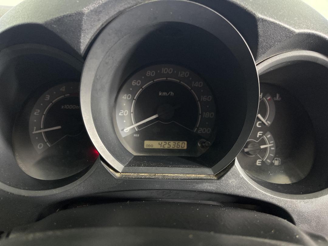 Photo '21' of Toyota Hilux