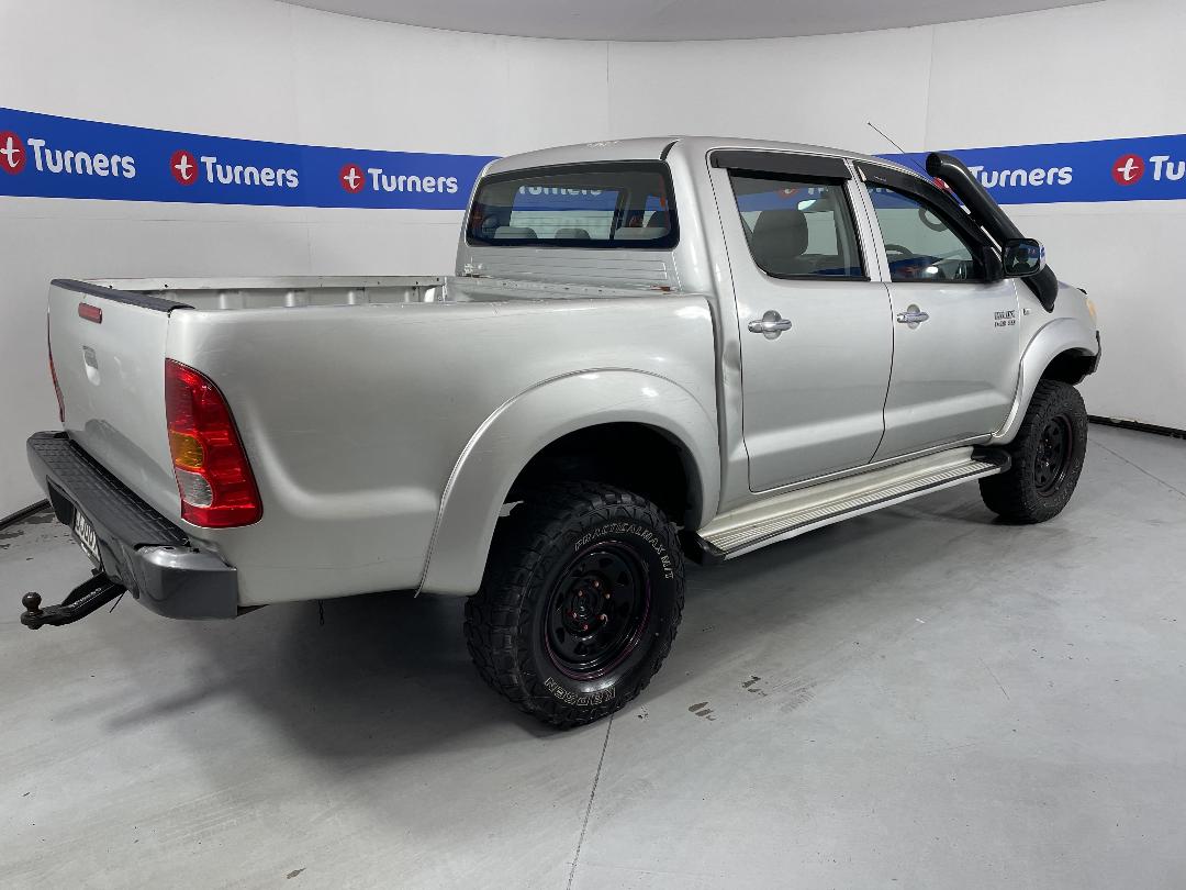 Photo '7' of Toyota Hilux