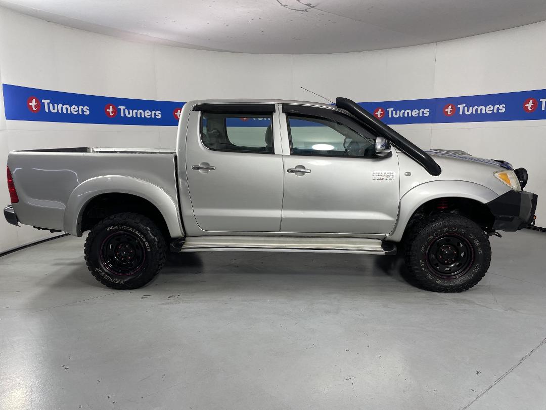 Photo '23' of Toyota Hilux