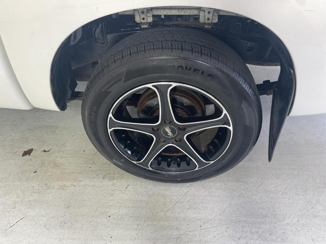 Photo '11' of Toyota Hilux