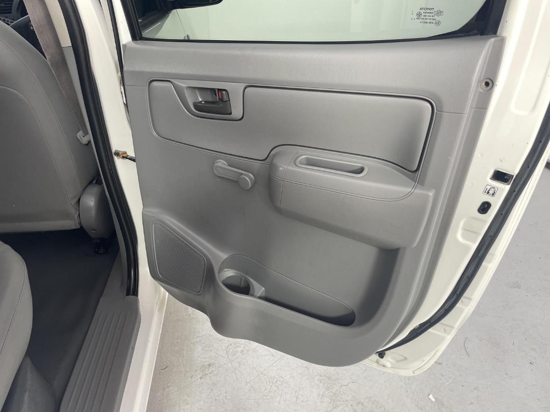 Photo '19' of Toyota Hilux