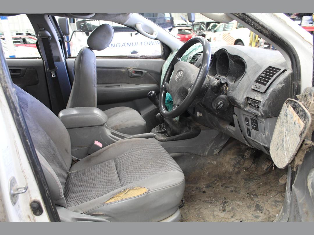 Photo '11' of Toyota Hilux TD DC