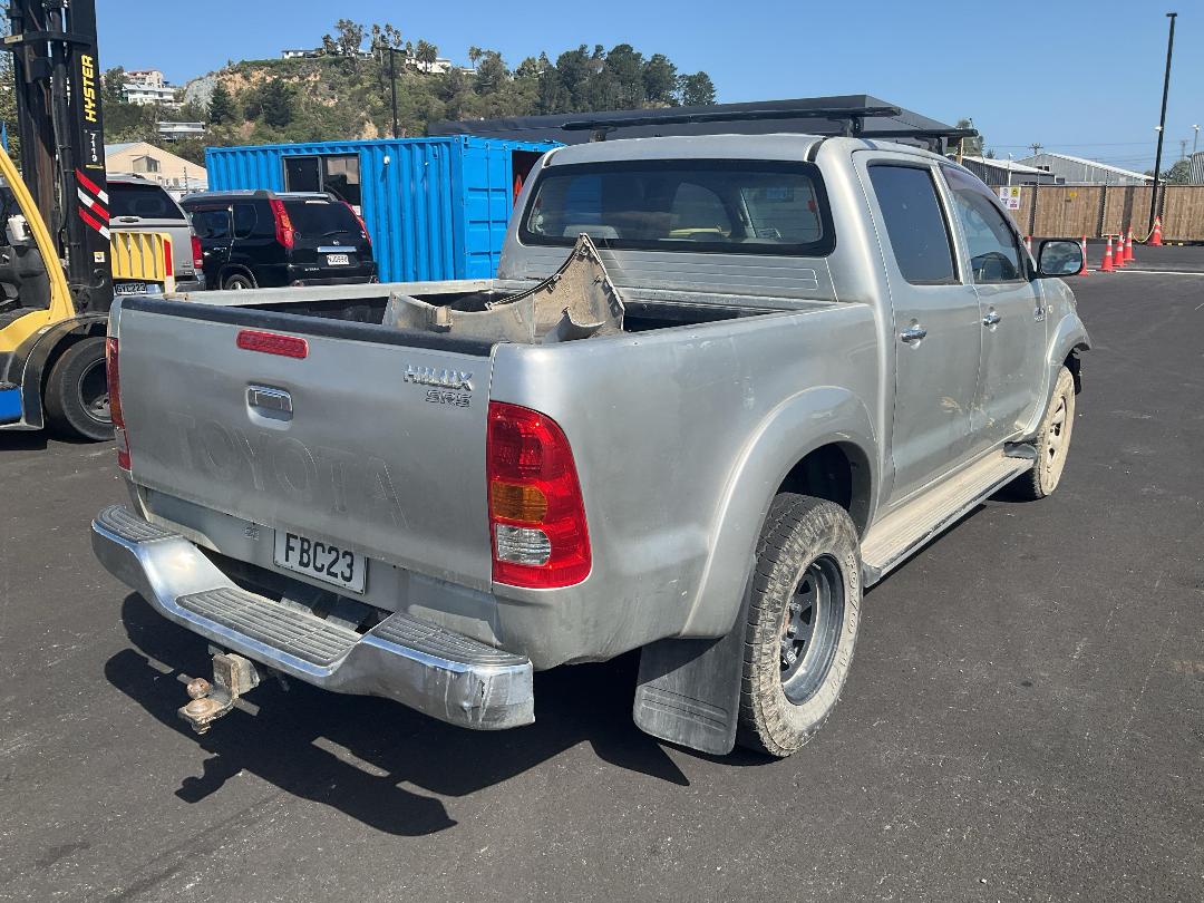 Photo '6' of Toyota Hilux TD SR5 DC