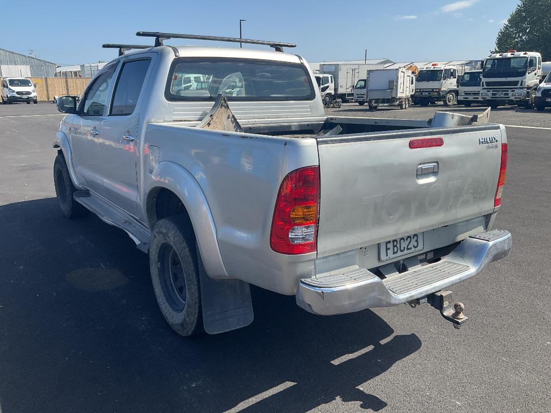 Photo '4' of Toyota Hilux TD SR5 DC