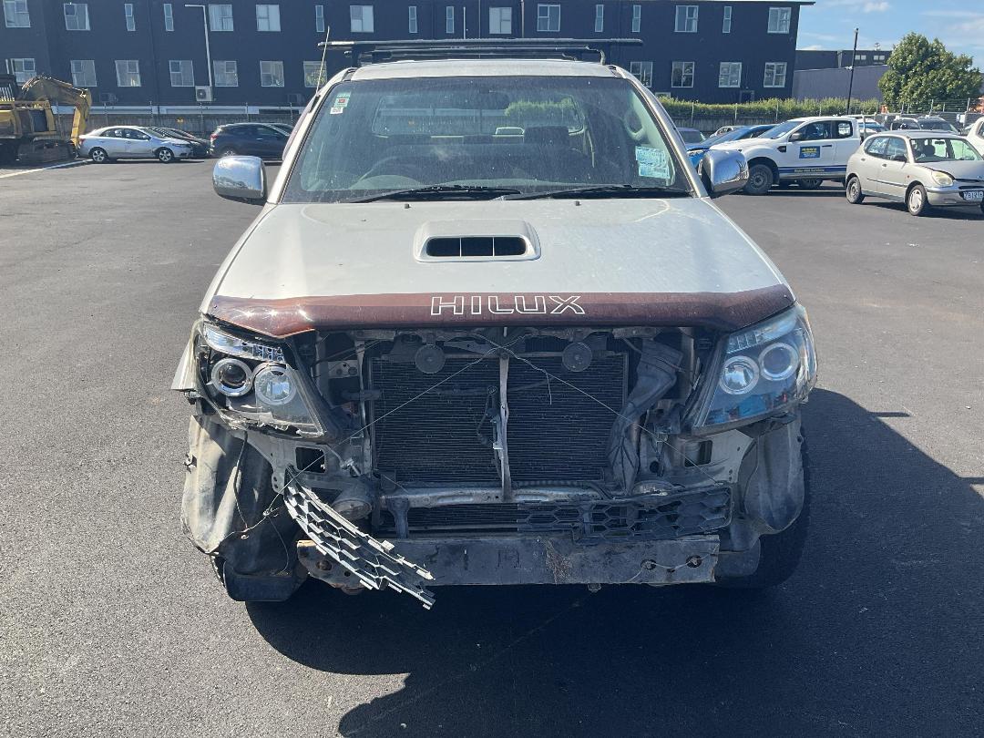 Photo '2' of Toyota Hilux TD SR5 DC