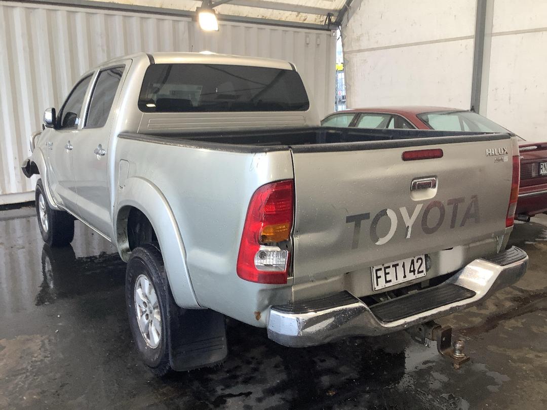 Photo '6' of Toyota Hilux TD SR5 DC