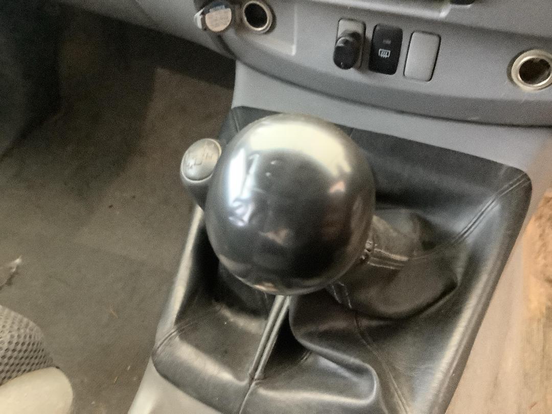 Photo '16' of Toyota Hilux TD SR5 DC