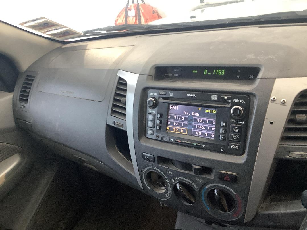 Photo '18' of Toyota Hilux TD SR5 DC