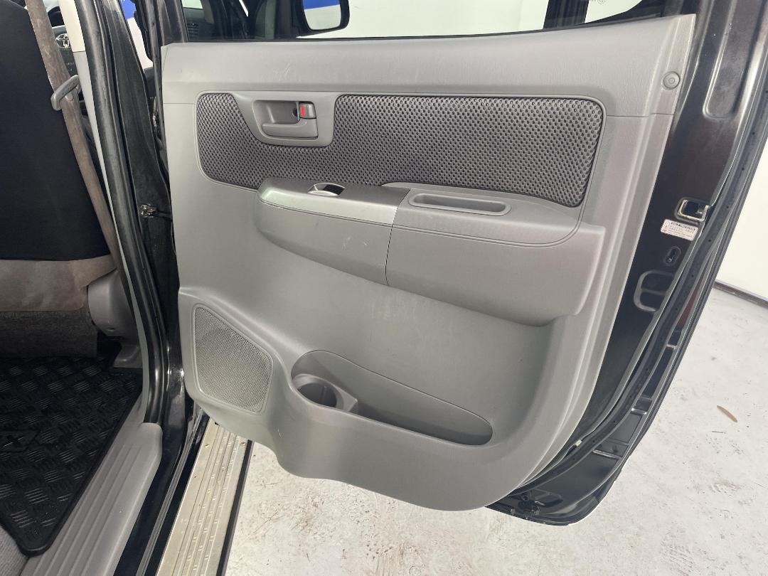 Photo '19' of Toyota Hilux Photo '19' of Toyota Hilux