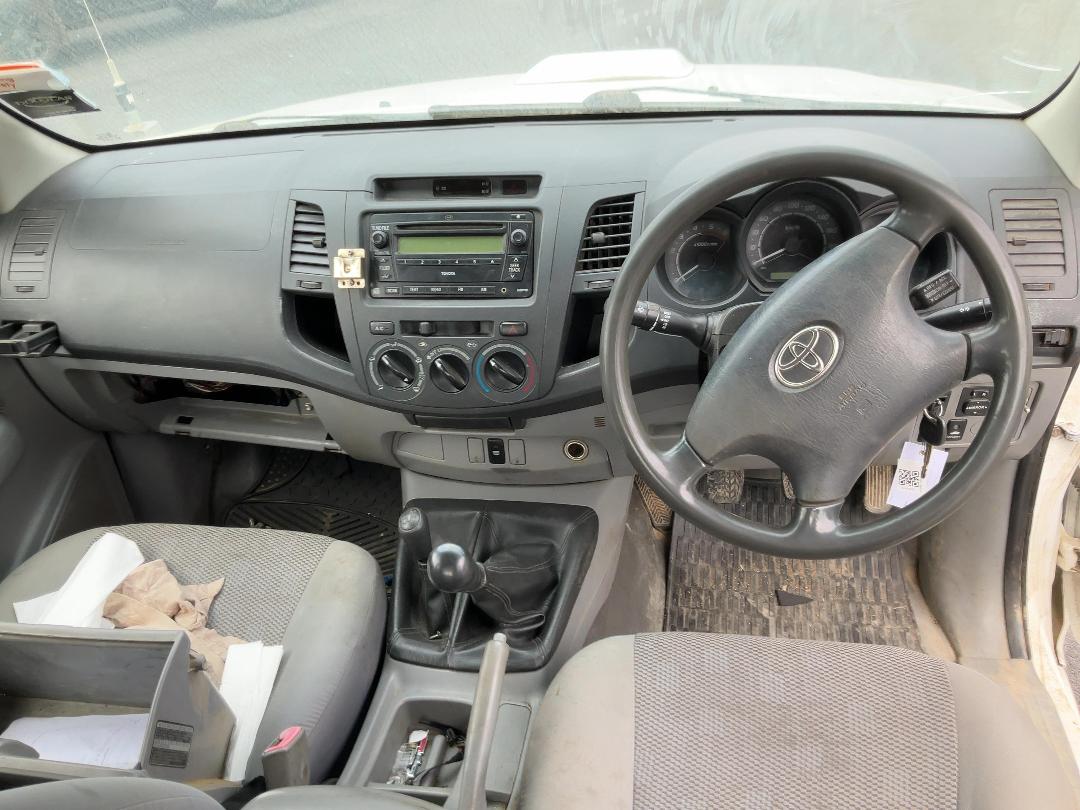 Photo '21' of Toyota Hilux TD DC