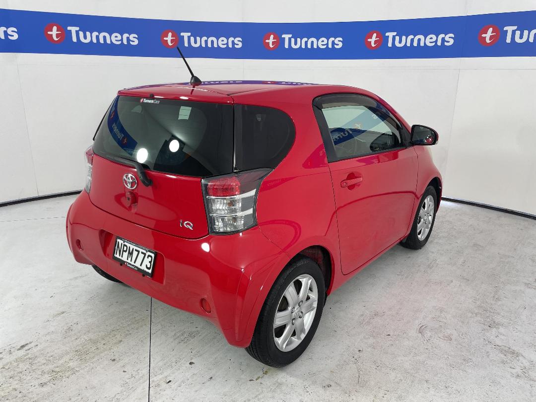 Photo '7' of Toyota IQ