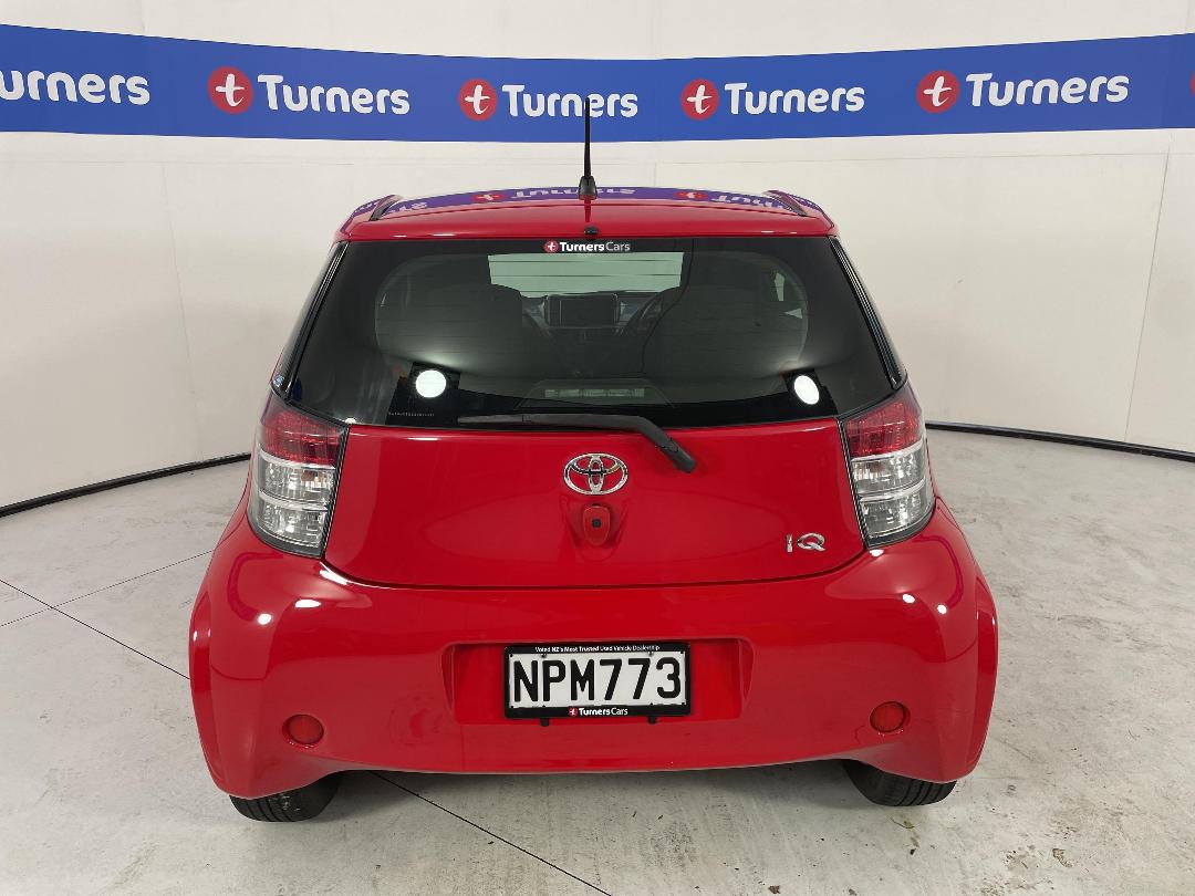 Photo '6' of Toyota IQ