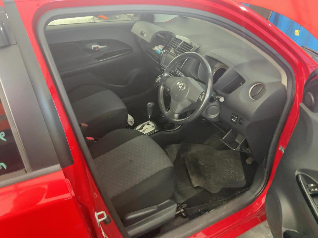 Photo '19' of Toyota IST