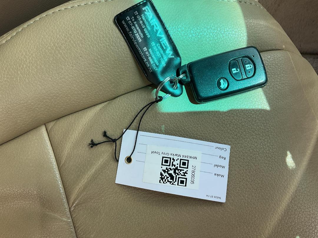 Photo '15' of Toyota Markx Photo '15' of Toyota Markx