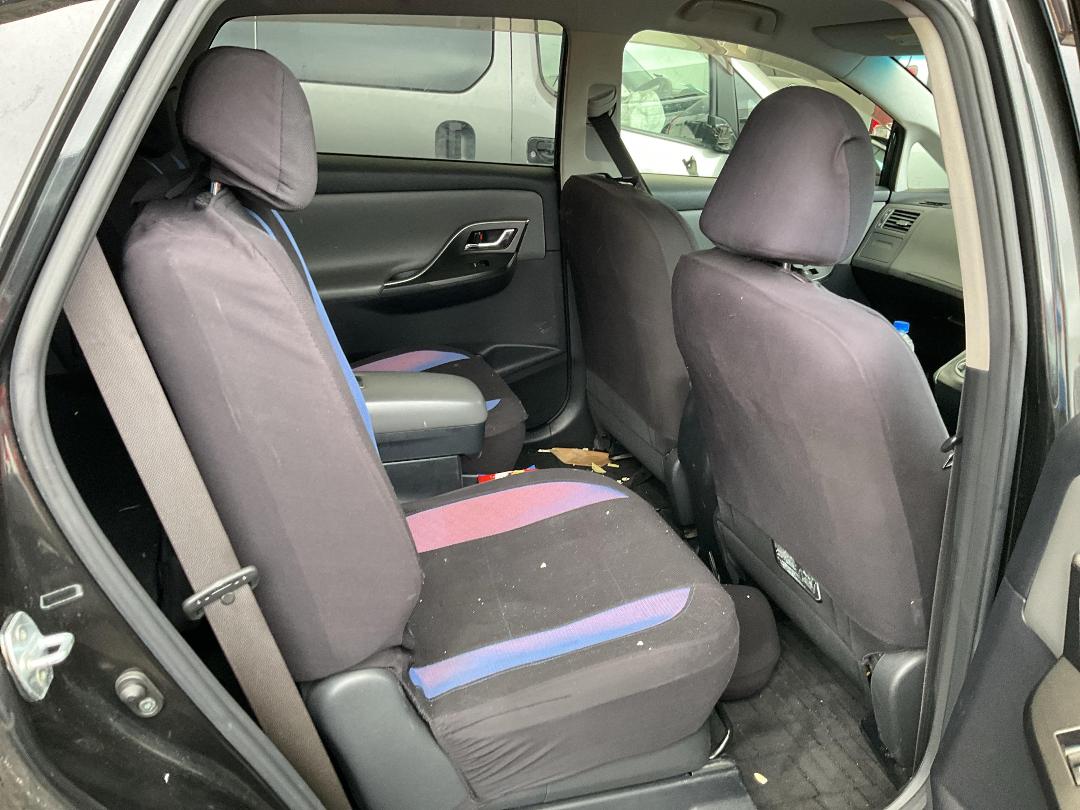 Photo '21' of Toyota Markx ZIO